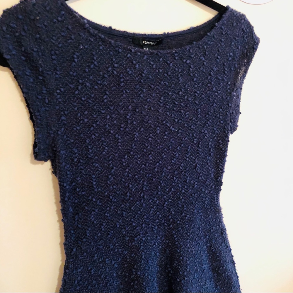 🌙 NWT Forever 21 Textured Cap Sleeve Dress